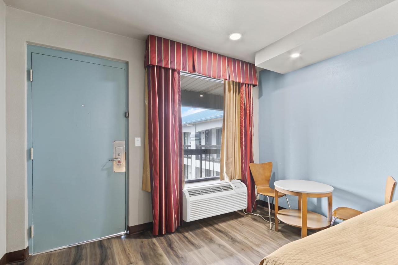 Regency Inn Near Boardwalk & Hurlburt Field Fort Walton Beach Exterior photo
