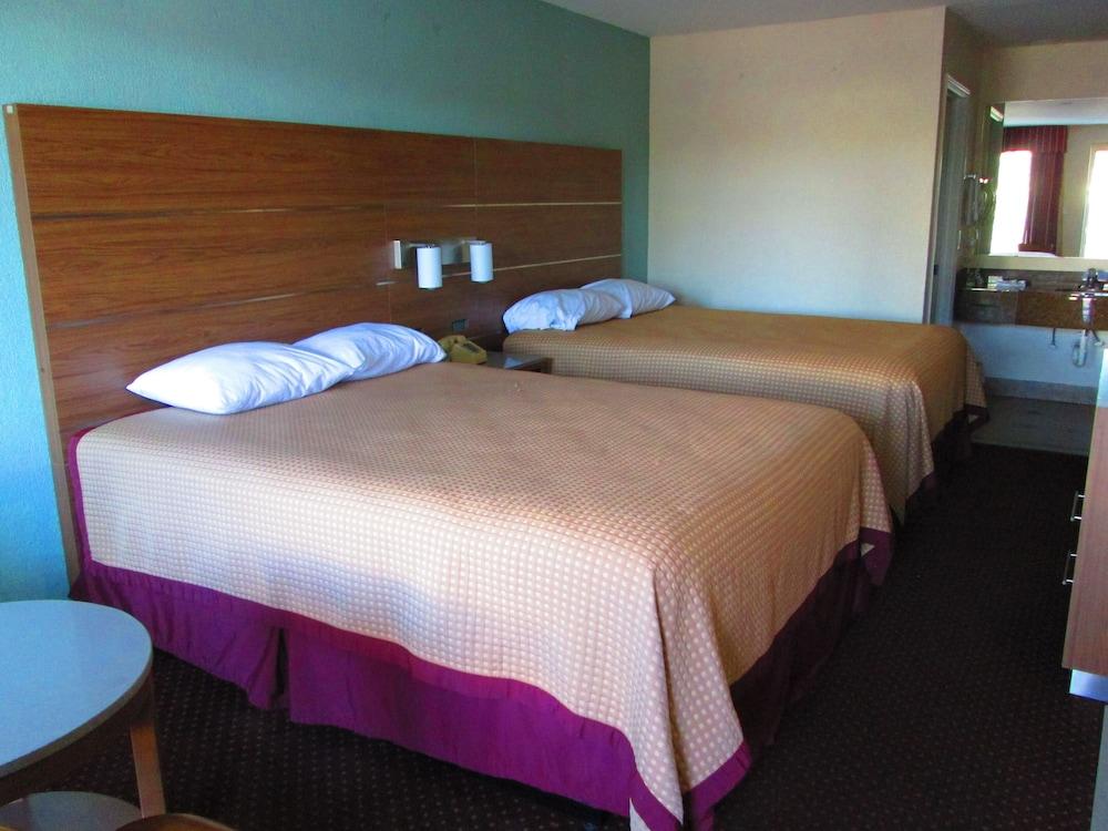 Regency Inn Near Boardwalk & Hurlburt Field Fort Walton Beach Exterior photo